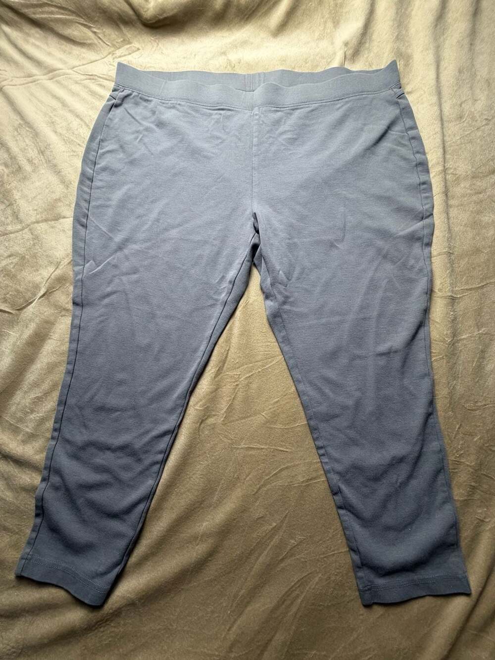 women with control light gray soft sculpt crop leggings petite 1xp